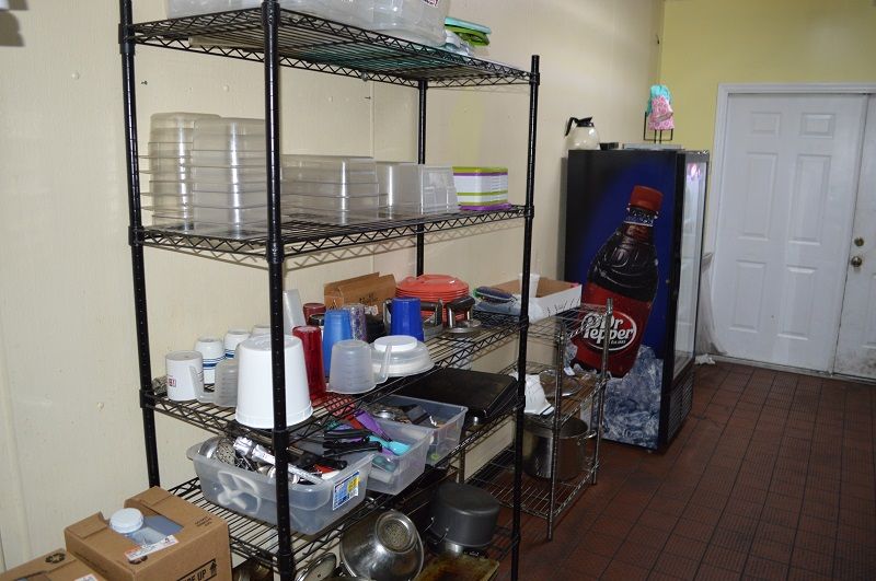 The Lunch Box: 268 Colyar Street, Tracy City, TN 37387